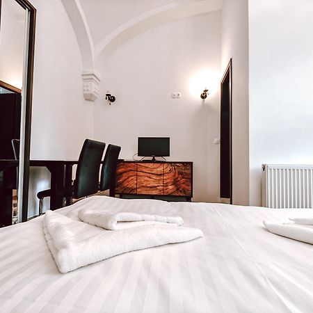 Berindei Studio - City Center - Private Parking كلوج-نابوكا المظهر الخارجي الصورة