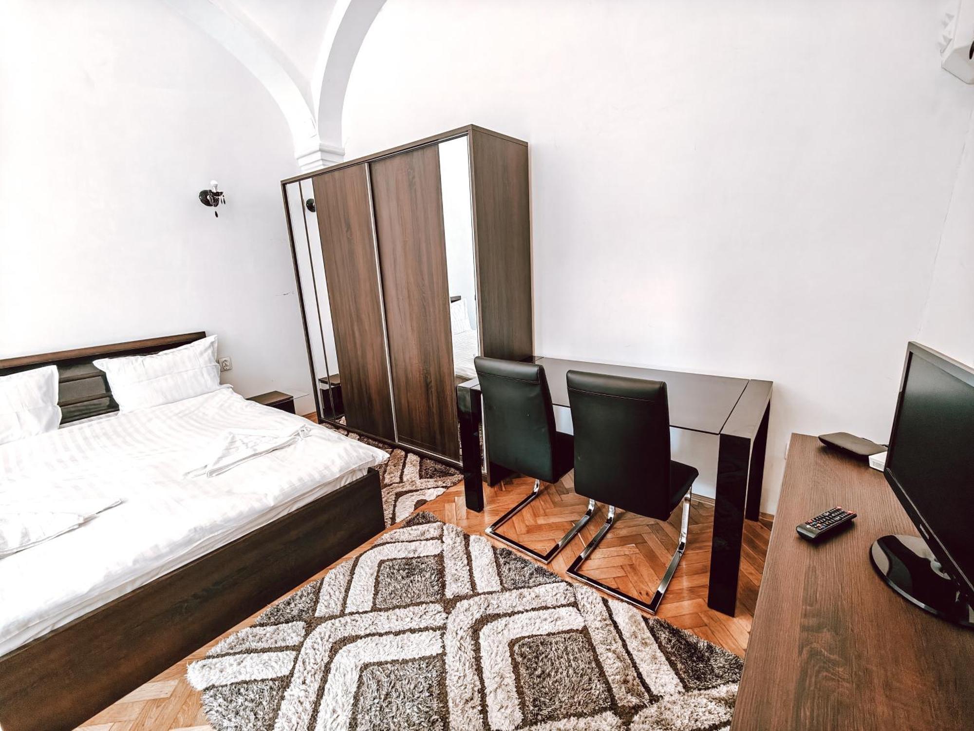 Berindei Studio - City Center - Private Parking كلوج-نابوكا المظهر الخارجي الصورة
