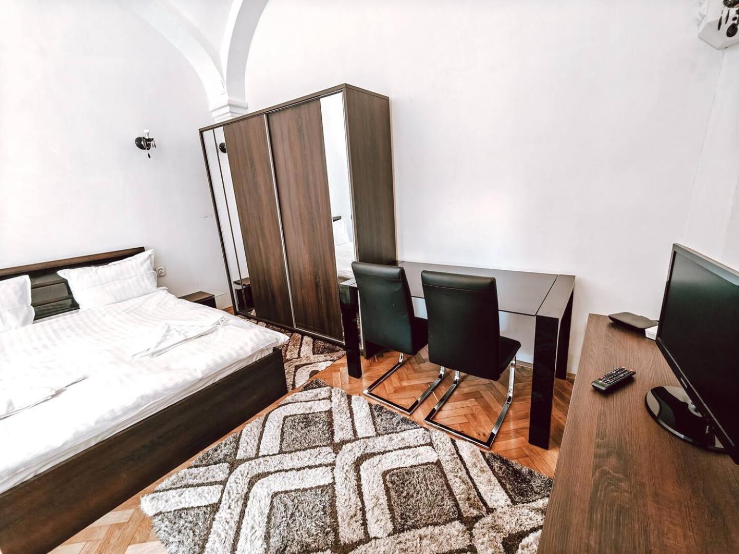 Berindei Studio - City Center - Private Parking كلوج-نابوكا المظهر الخارجي الصورة